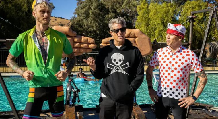 Azt hitték, egy repülő csapódott a földbe, pedig csak a Jackass stábja forgatott