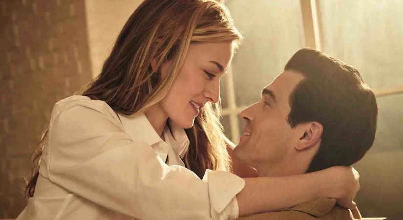 A KENNEDY-MÍTOSZ FOGSÁGÁBAN Love Story: John F. Kennedy Jr. és Carolyn Bessette / Disney