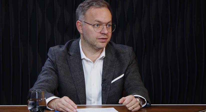 Orbán Balázs tényleg leírta, hogy a választóknak elege lesz abból, ha egy párt mindig valaki mást hibáztat a kudarcaiért