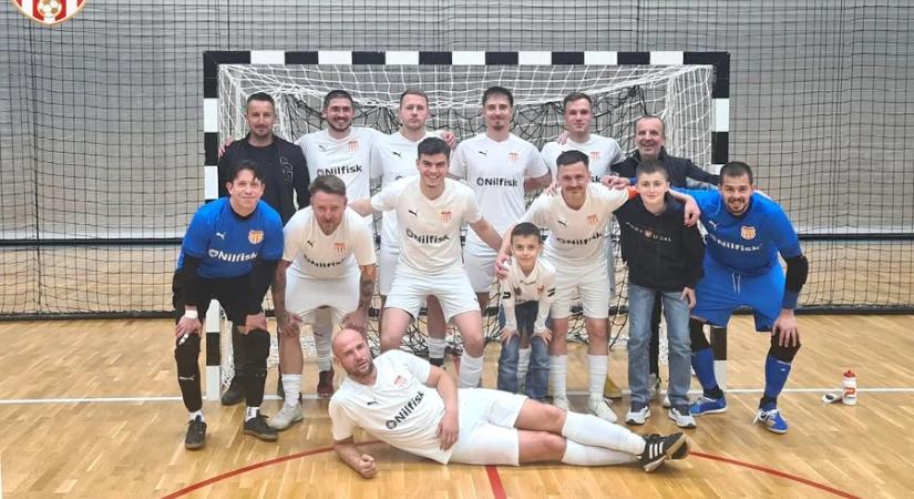 Hengereltek a futsalosok