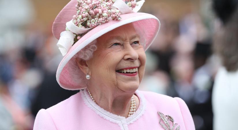 Most lenne 100 éves: Erzsébet királynő 8 titkos életmódtippje, aminek hosszú életét köszönhette