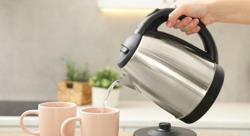 Akinek van otthon klasszikus vízforralója, az kezd lemaradni – Mindenki imádja ezt az új terméket