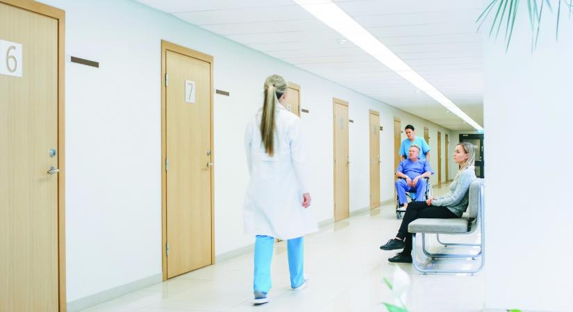 Tiltakozó akció a lengyelországi járási kórházakban