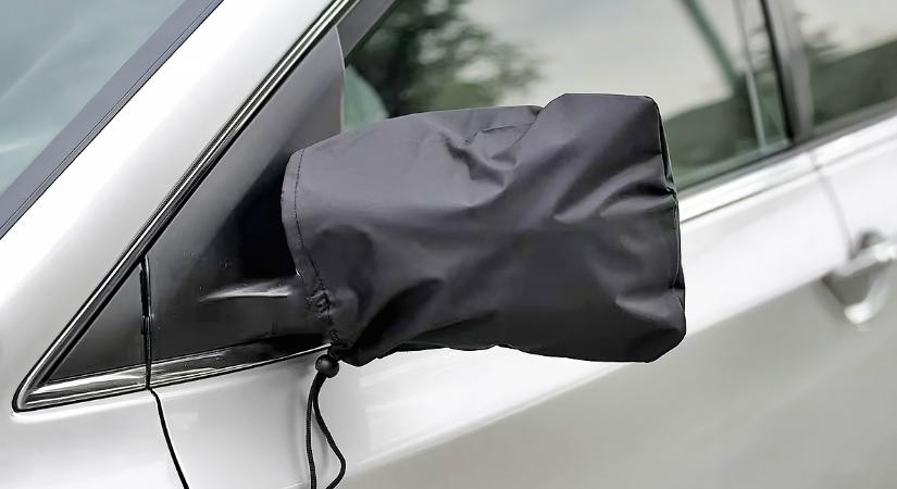 Ezért takarják le az autósok a visszapillantó tükröt: nem hiszi el, mi van a háttérben