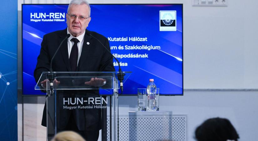 Egy Tiborcz Istvánhoz köthető irodaházba költözik a HUN-REN számos részlege