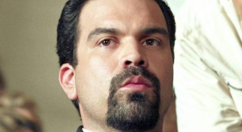 Ő volt a Született feleségek macsó Carlosa: 54 évesen ősz hajjal és szakállal már más ember Ricardo Chavira