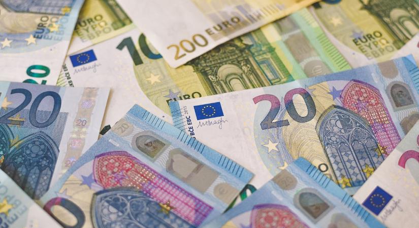 Magyar Péterrel tárgyalna Zelenszkij a Magyarországon lefoglalt ukrán pénzről