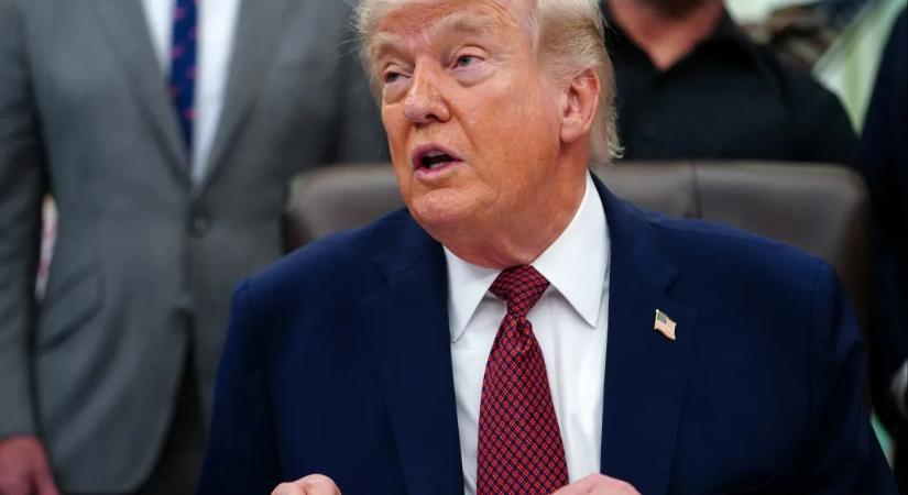 Addig nem hajlandó feloldani a Hormuzi-szoros blokádját Trump, amíg meg nem állapodnak Iránnal