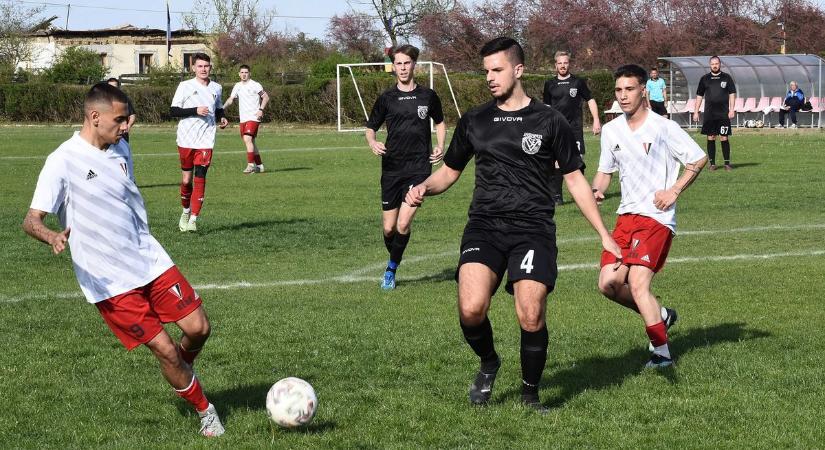 Döntetlenekkel és kiütéses győzelmekkel tarkított fordulót zártak a vármegye II.-ben – galériával