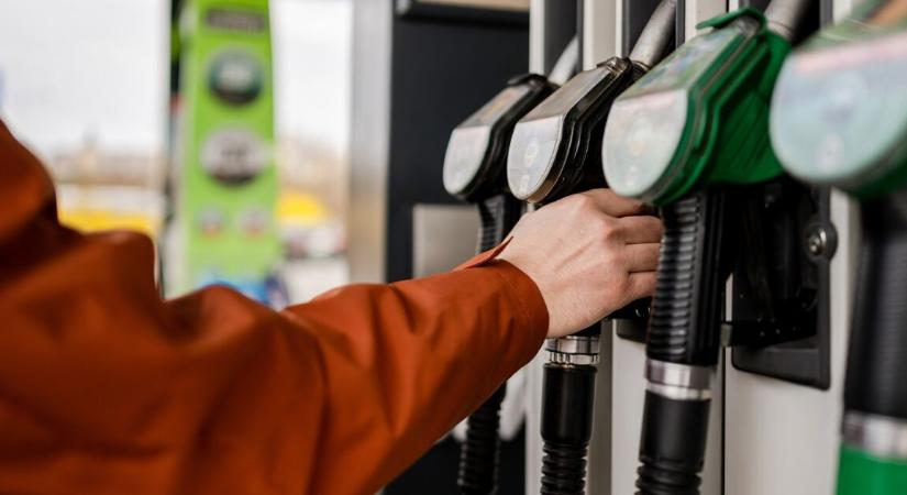 Arcátlan módon lopják az üzemanyagot a benzinkutakról a briteknél