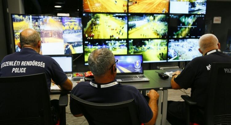 Repülés közben érezte először a fájdalmat – Műlábbal is rendőr akar maradni az alezredes