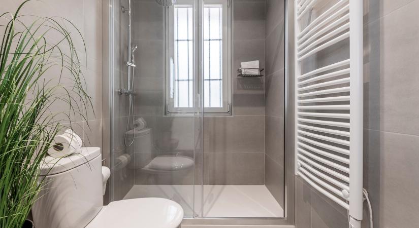 Új trend a mosdók cseréje – A zuhanykabinok eltűnnek, ez lesz helyettük