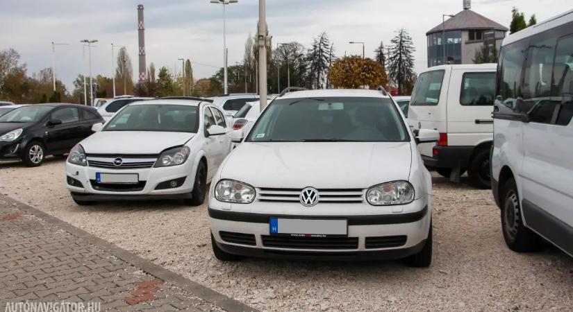 Pörög a használtautó-piac: történelmi csúcs itthon!