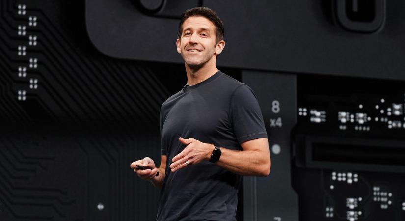 Korszakváltás az Apple-nél, John Ternus veszi át az irányítást