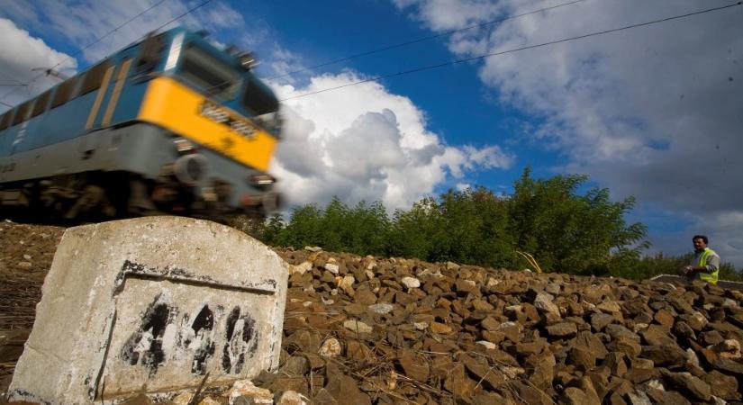 MÁV: Gázolás történt a győri fővonalon – késnek a vonatok