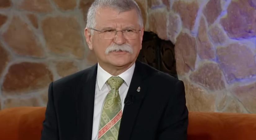 Kövér László szerint „sátáni folyamat” rombolja szét a családokat és a fiatalok gondolkodását