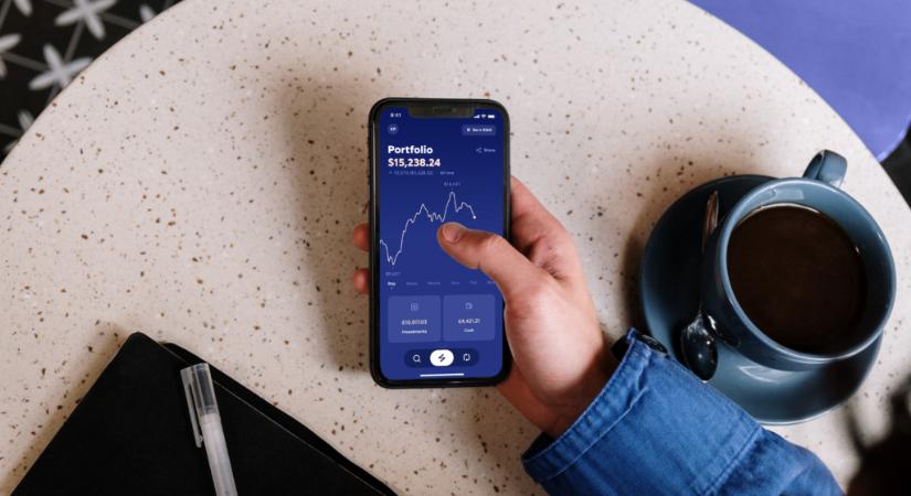 Befektetőként nem a tökéletes pillanatra kell várni, el kell kezdeni – interjú Andres Kitterrel, a Lightyear európai vezetőjével