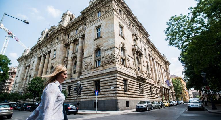 Ügyészségi hatáskörbe vonta a legfőbb ügyész a Magyar Nemzeti Bankban zajló nyomozást