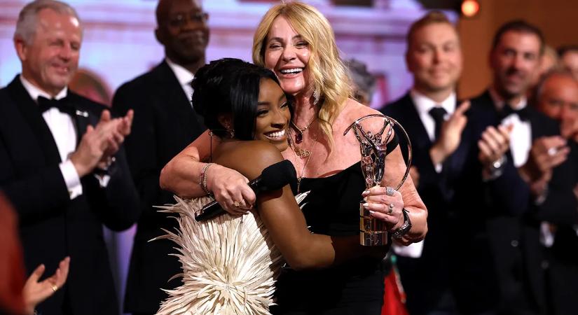 Nadia Comaneci, a román tornászlegenda kapta az életműdíjat a Laureus-gálán