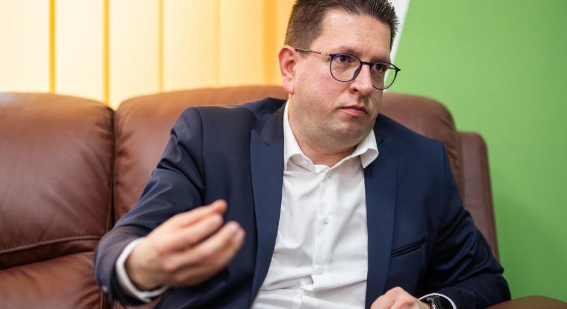 RMDSZ: továbbra is adminisztratív, jogi és intézményi akadályok nehezítik a kisebbségi jogok érvényesülését Romániában