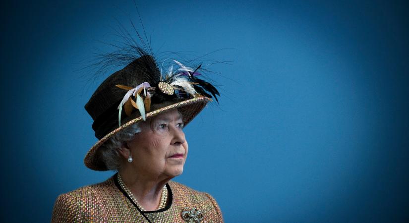 Megosztó múlt: ma lenne 100 éves II. Erzsébet – Ritka fotókon a brit uralkodó emlékezetes évszázada –galéria