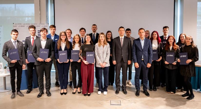 Három Fejér vármegyei fiatal nyerte el a Széchenyi István Egyetem Élsportolói és Hallgatói ösztöndíjait