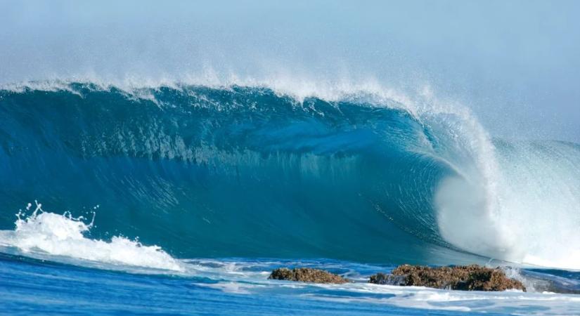 Menedékhelyeket nyitottak, 3 méteres cunamit várnak – óriási földrengés pusztított