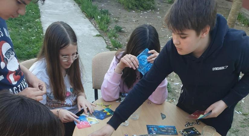 Éjszakába nyúló programot szervezett a gyerekeknek a diósberényi önkormányzat