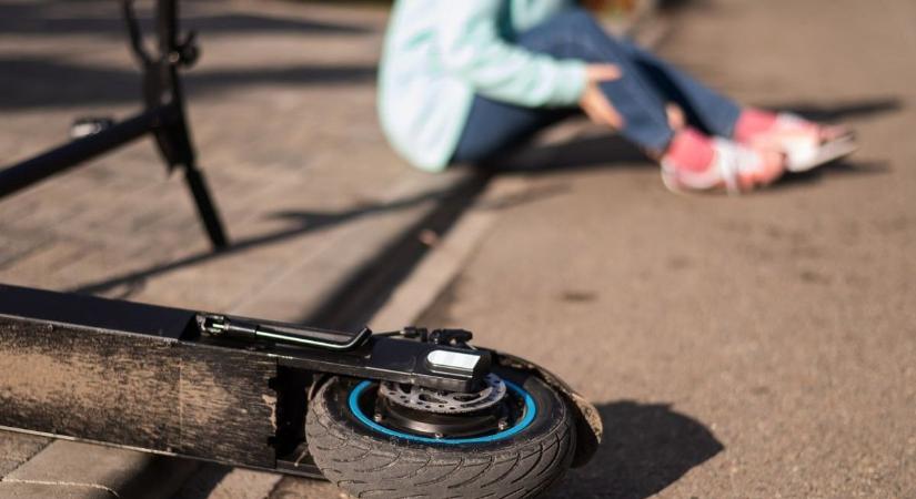 Kommentcunami: Az elektromos rolleresek kiverték a biztosítékot!