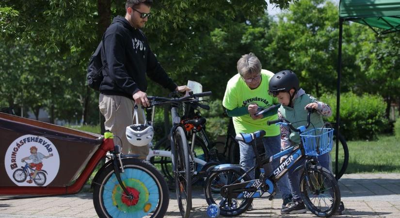 Ingyen megjavítják a bringád Fehérváron – csak oda kell gurulnod (videó)