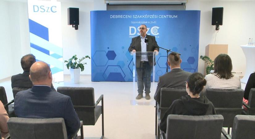 A munkaerőpiaci igényekhez igazodnak a Debreceni Szakképzési Centrum képzései