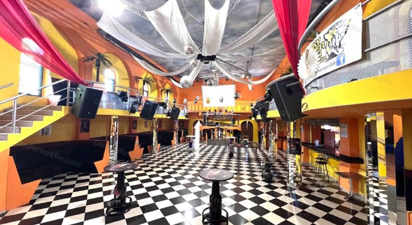 Ez a bezárt diszkó még mindig nagyot tudna szólni: eladó a hajmáskéri Sky Tiger Club (galéria)