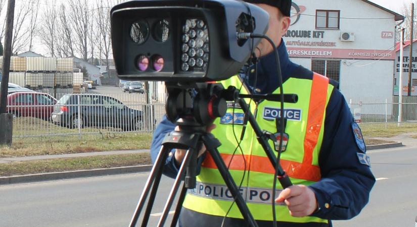 Nem semmi, mennyi gyorshajtót fogtak a magyar rendőrök egy hét alatt