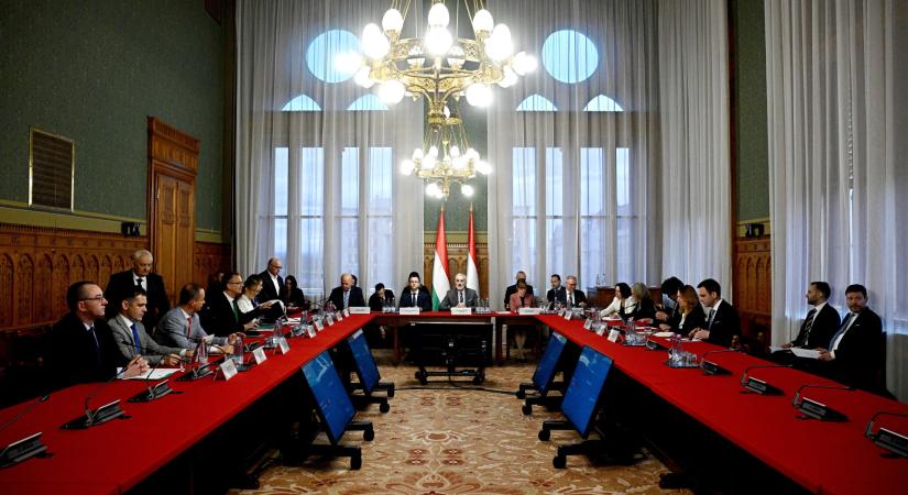 Megszólalt a Tisza frakcióvezetője a 2027-es költségvetésről