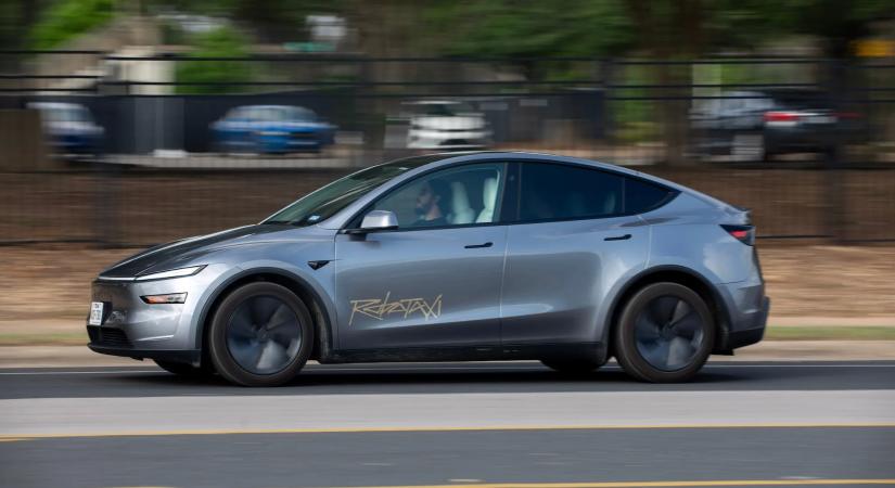 Új városokban indul a Tesla Robotaxi szolgáltatása