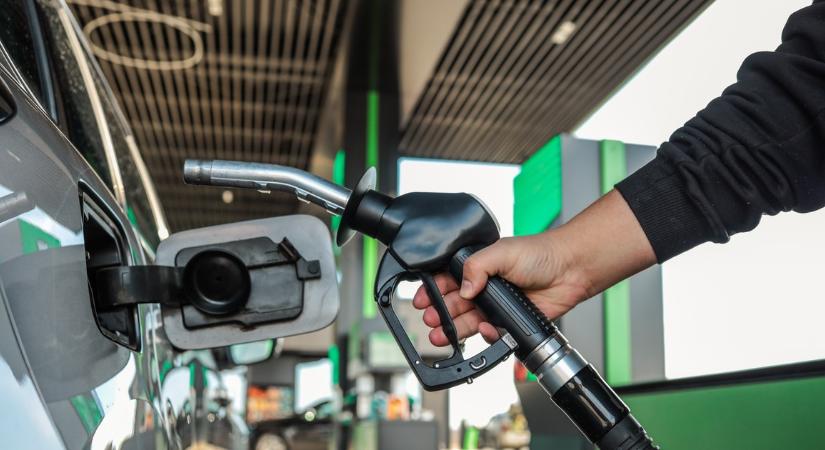 Hír jött! Így változik most a benzin és a gázolaj ára