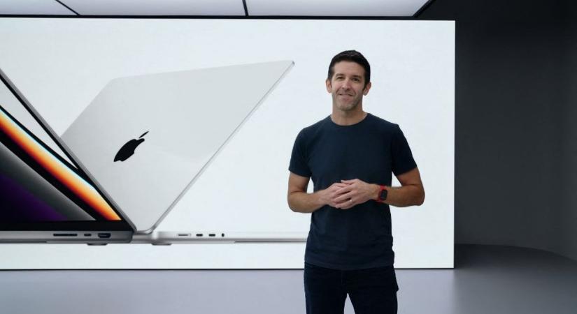 Hatalmas csavarba pördül az IPhone-birodalom: az új embertől új mesterséges intelligenciát várnak