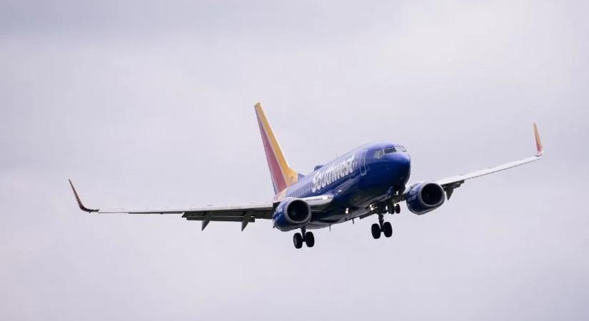 Vészriasztás a levegőben: csaknem összeütközött két repülőgép