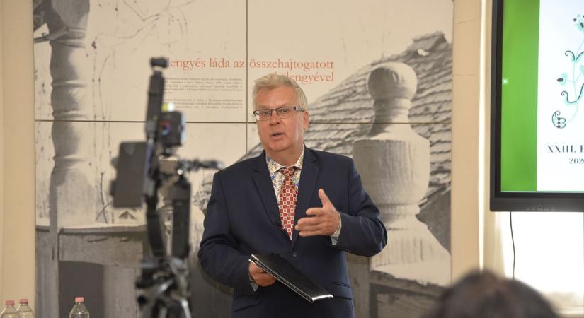 Beregi Múzeum kiállítás: híres magyar festők művei érkeztek Vásárosnaményba