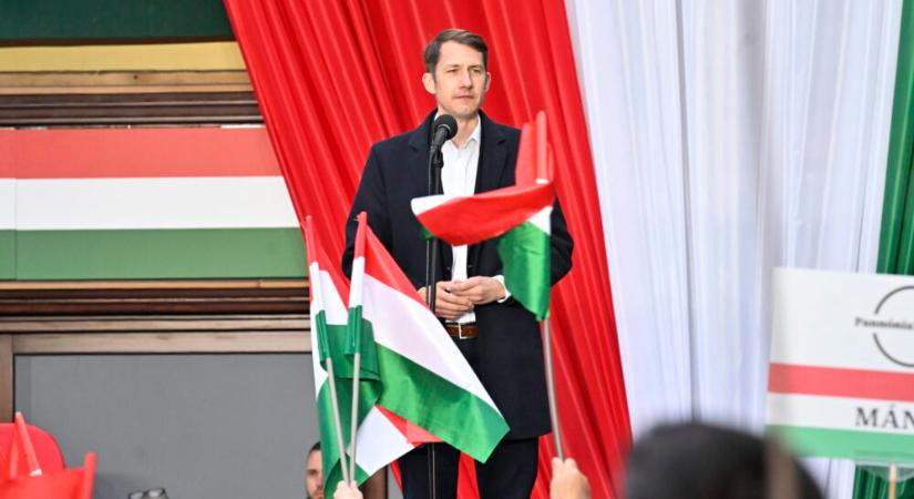 Pásztor Bálint: A vajdasági magyar közösség politikai önállóságát meg kell őrizni