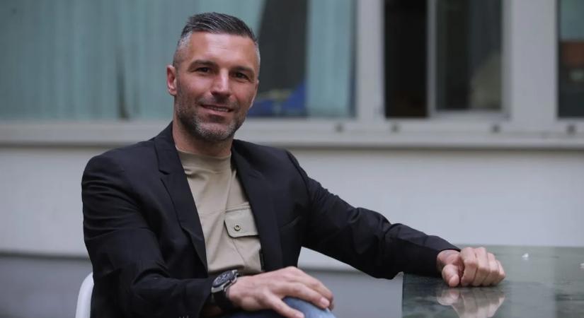 Fiatal bombázóra cserélte a feleségét az NB I-es gólkirály – fotó