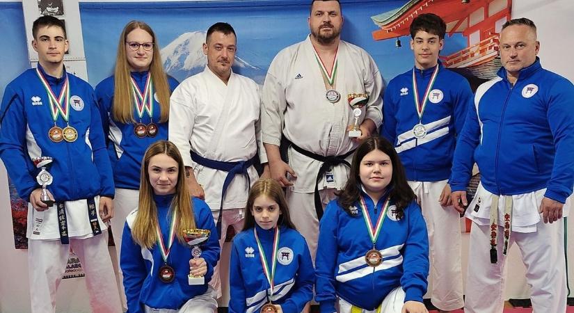 A ZSKE karatézói minden korosztályban kitettek magukért Egerben