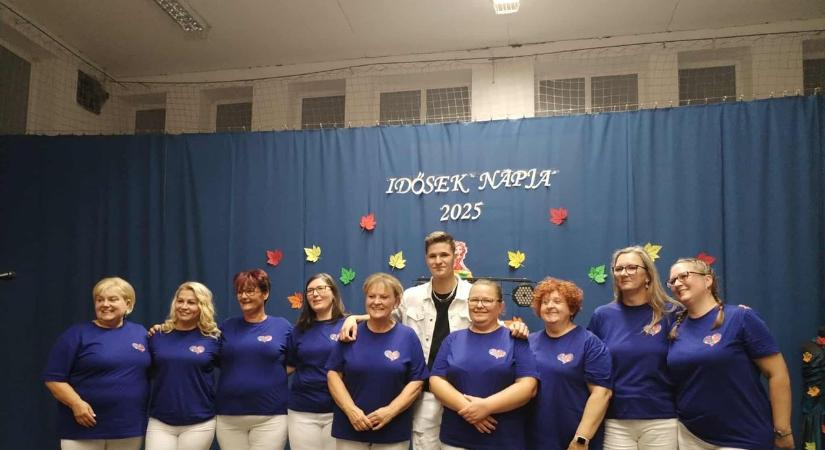 Kovács Katitól a modern slágerekig: megállíthatatlan a somogyszobi énekkar