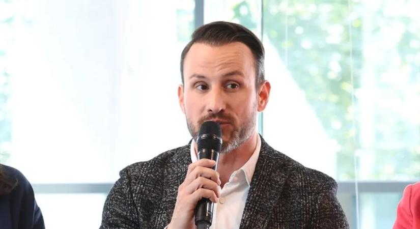 Megható sorok, édes puszis fotó: Így köszöntötte lányát születésnapján Csuti