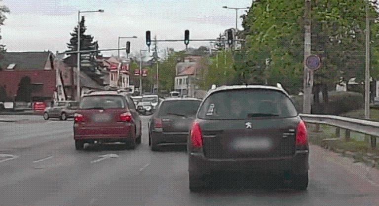 Nekiment egy Toyotának, majd elhajtott a helyszínről egy sofőr Szentendrén