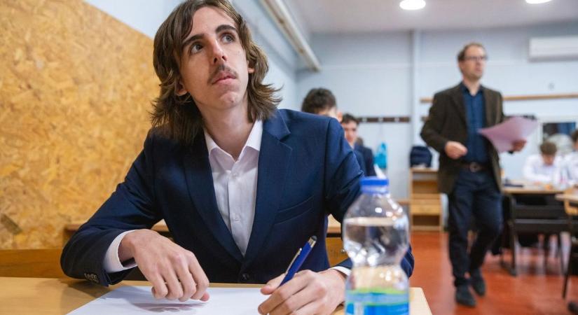 Internetes sztár lett az egri matematikus. Te meg tudnád oldani a feladatot?