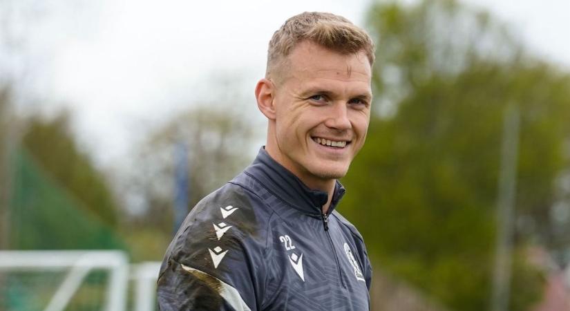 Itt a film a borsodi kapusról, akit imádnak Angliában