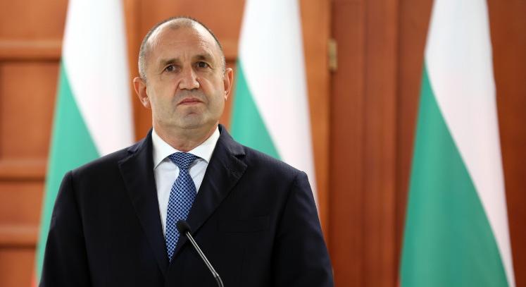 Oroszbarát, de nem az új Orbán a bolgár választásokon győztes Radev