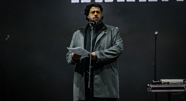 Nőgyűlölettel vádolta Puzsér Róbertet egy feminista oldal, nem maradt el a válasz