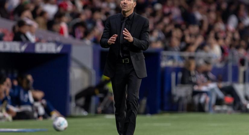 Óriási ajánlatok érkeztek, döntés előtt az Atlético edzője
